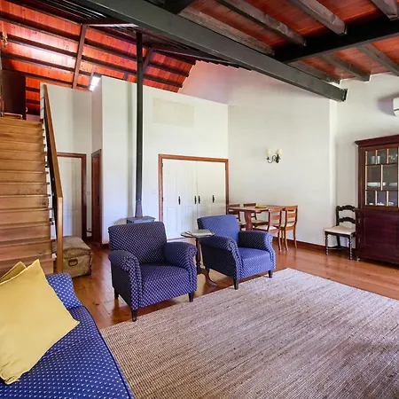Farm stay Quinta Da Alcaidaria Mor