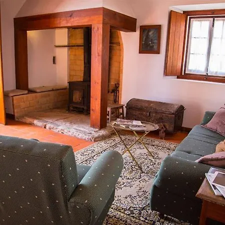 Quinta Da Alcaidaria Mor Farmház Ourém