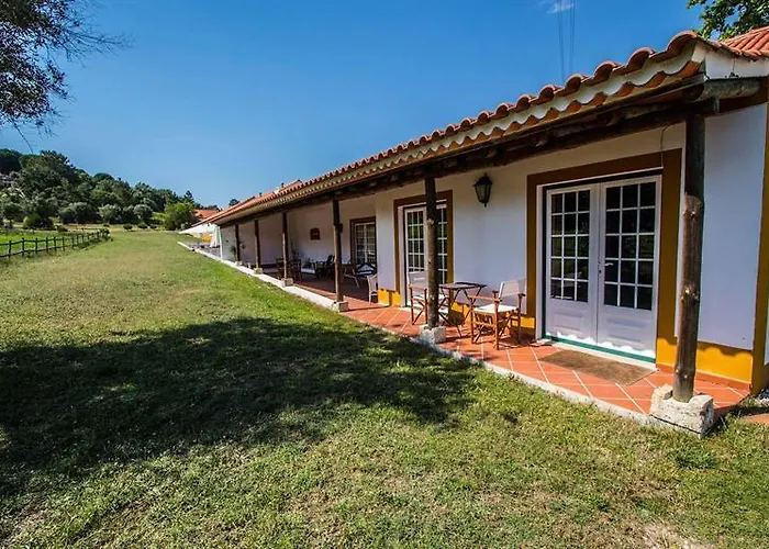 Quinta Da Alcaidaria Mor ファームステイ Ourém